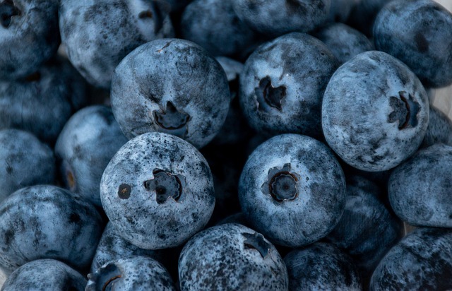 local-food-640x480-99894407.jpeg