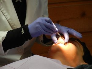 emergency-dentistry-640x480-98928379.jpeg