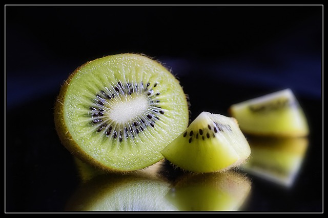 local-food-640x480-17734690.jpeg