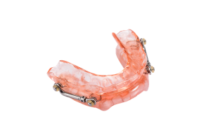 night-guards-for-oral-health-640x480-68234168.png