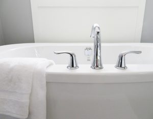 plumbing-640x480-61327309.jpeg