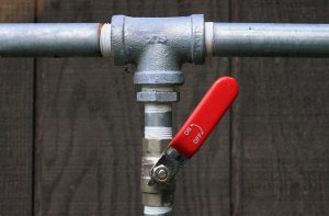 plumbing-640x480-73082818.jpeg