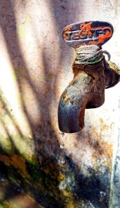 plumbing-640x480-76011753.jpeg