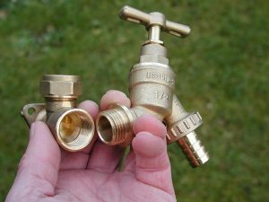 plumbing-640x480-90225171.jpeg