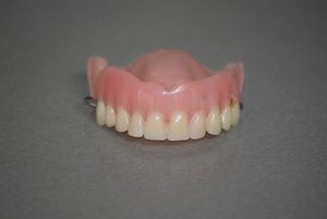 prosthodontics-dentistry-640x480-60292268.jpeg