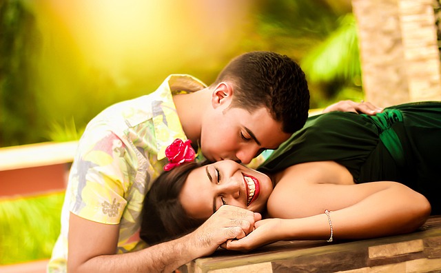 Tooth Bonding Dentistry: Enhancing Smile Aesthetics with Simple Procedures