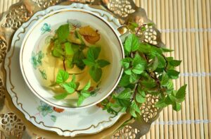 peppermint-tea-640x480-38904967.jpeg