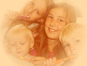 dental-cleaning-640x480-81253283.jpeg