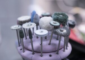 dental-crowns-640x480-87620430.jpeg