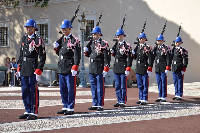 night-guards-for-oral-health-640x480-14417436.jpeg