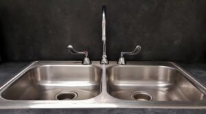 plumbing-services-640x480-30709186.jpeg