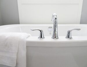 plumbing-services-640x480-41896335.jpeg