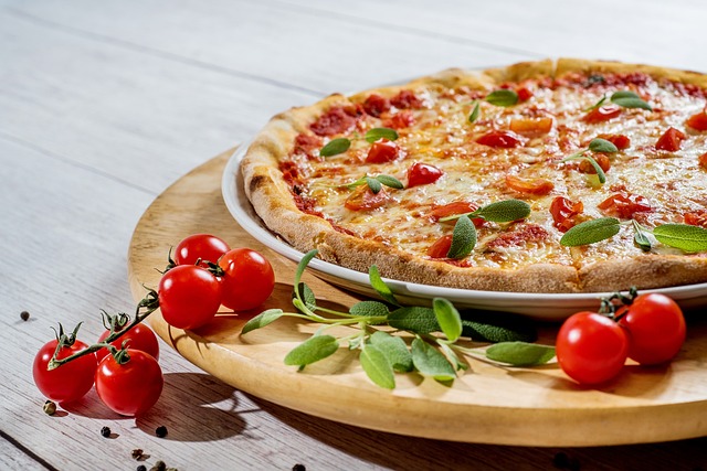 local-food-640x480-41104587.jpeg