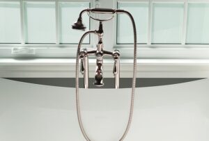 plumbing-640x480-92398332.jpeg