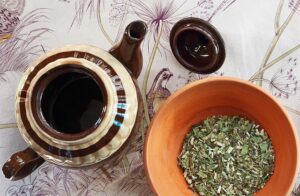 peppermint-tea-640x480-89778226.jpeg